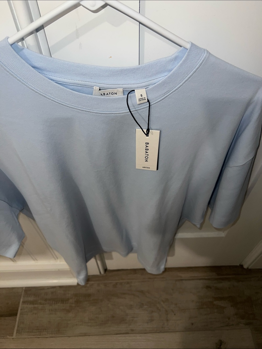 Aritzia Babaton InterLock Cotton Barclay T-Shirt NWT - Picture 2 of 6